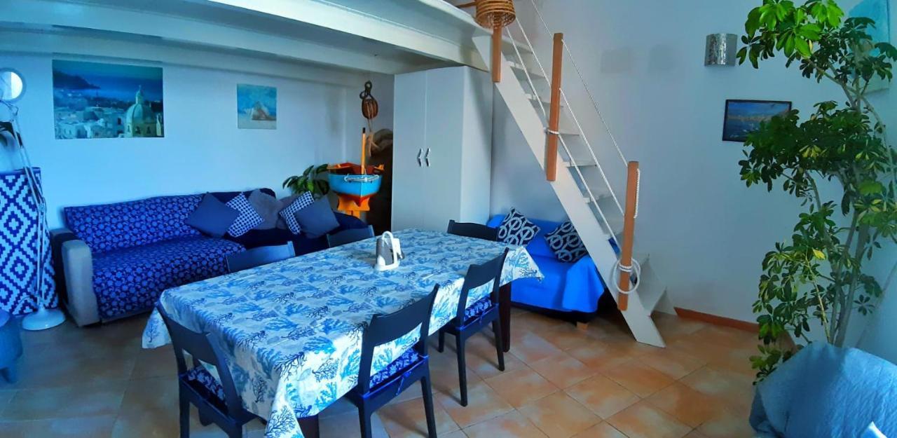 شقة La Casa Azzurra بروسيدا المظهر الخارجي الصورة