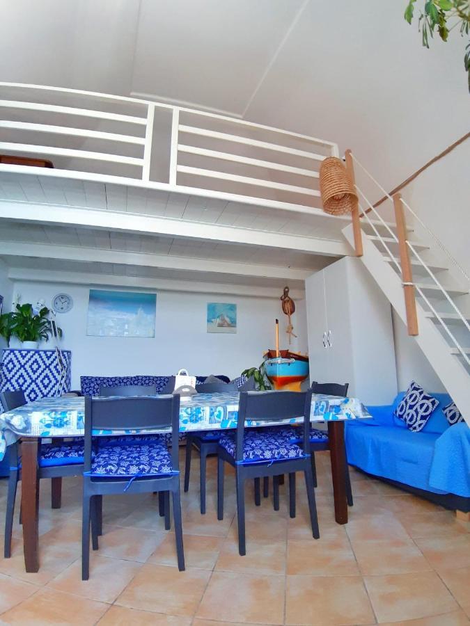 شقة La Casa Azzurra بروسيدا المظهر الخارجي الصورة