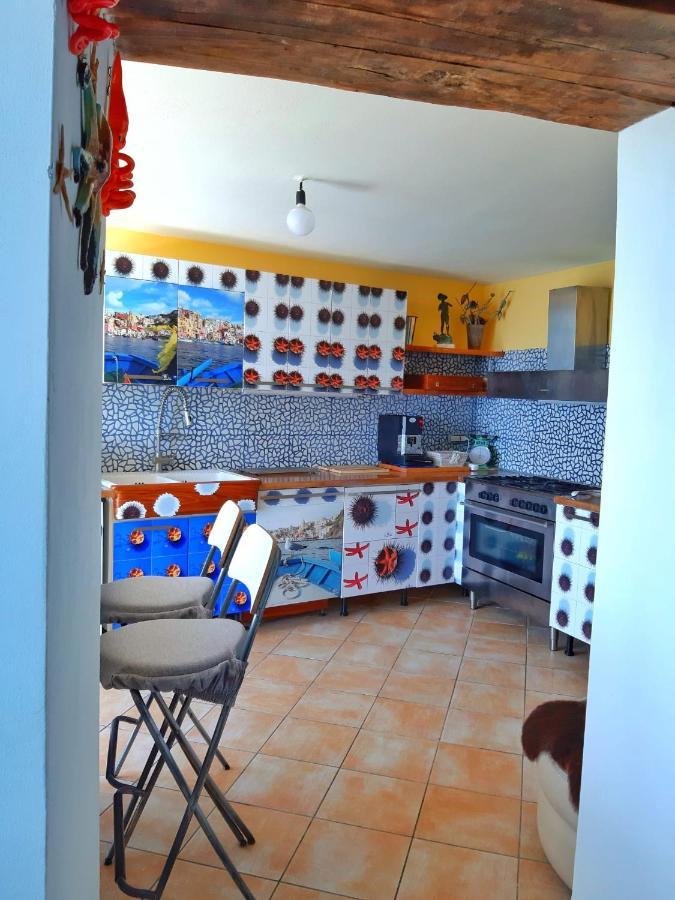 شقة La Casa Azzurra بروسيدا المظهر الخارجي الصورة