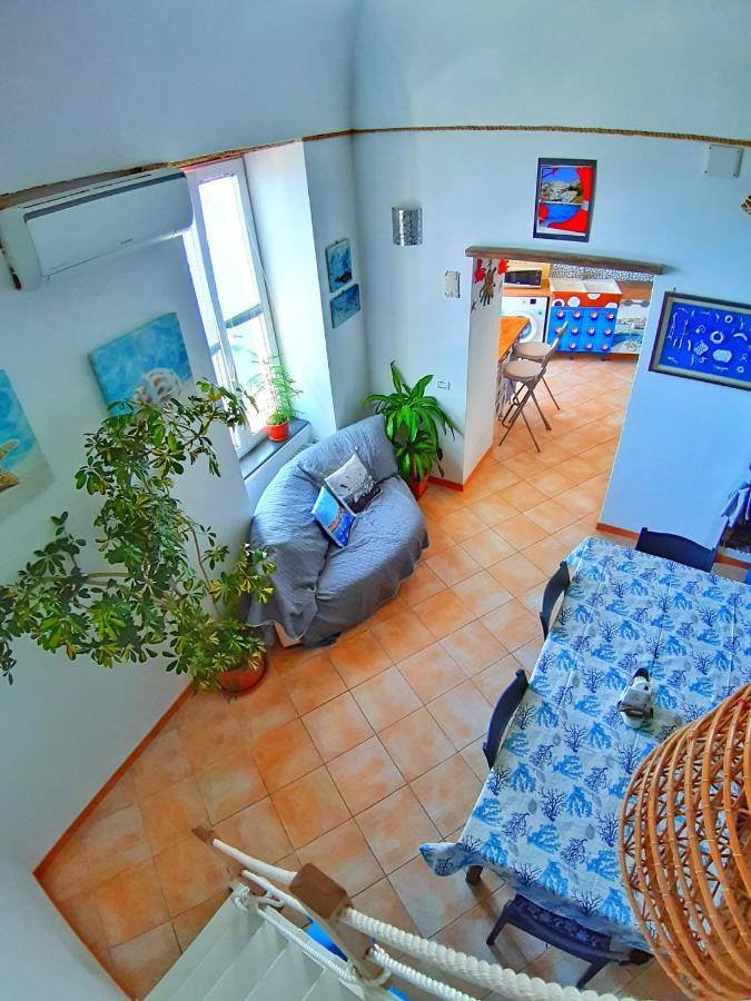 شقة La Casa Azzurra بروسيدا المظهر الخارجي الصورة