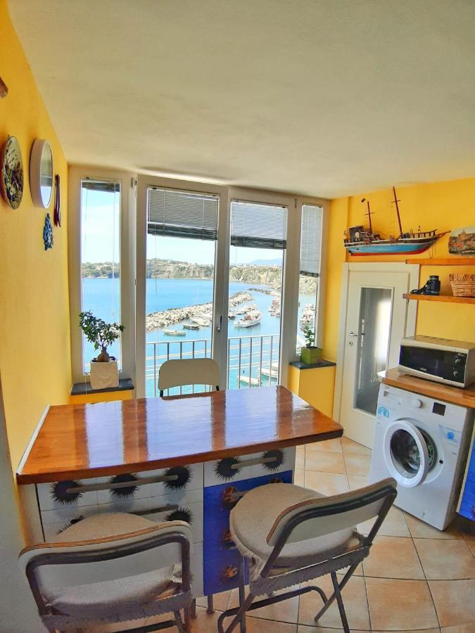 شقة La Casa Azzurra بروسيدا المظهر الخارجي الصورة