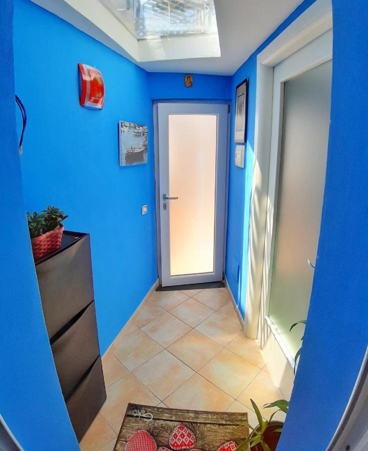 شقة La Casa Azzurra بروسيدا المظهر الخارجي الصورة